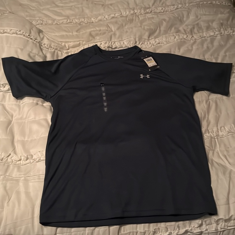 Men’s T shirt